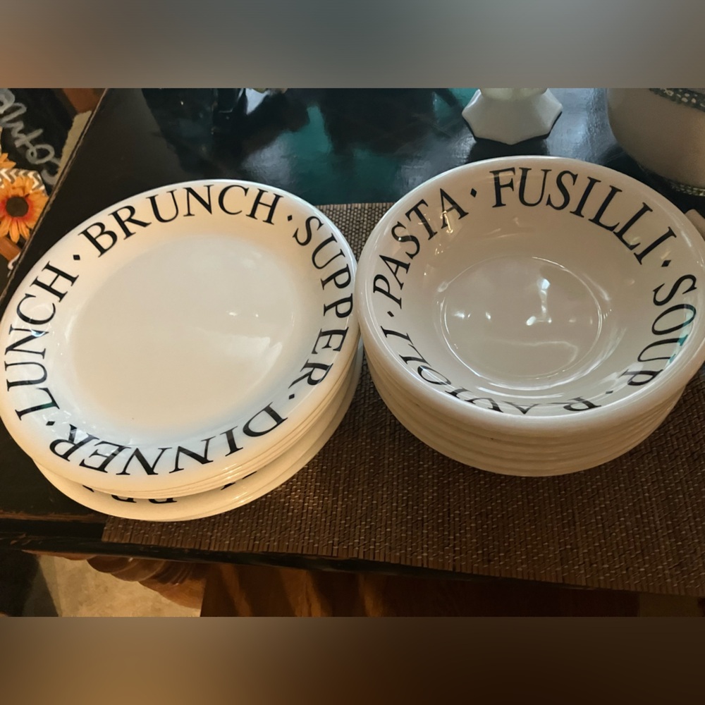 Quadrifoligo set of 6 plates and 6 bowls